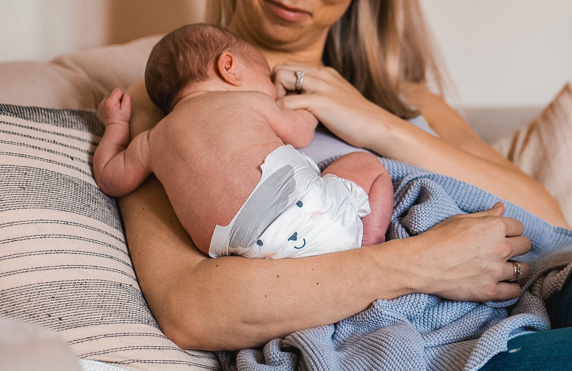 5 segni che il pannolino del tuo bambino è troppo piccolo